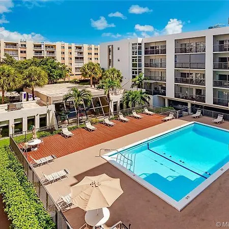 Amazing Condo 5 Minute Walk To The Beach! Miami Beach Exterior photo